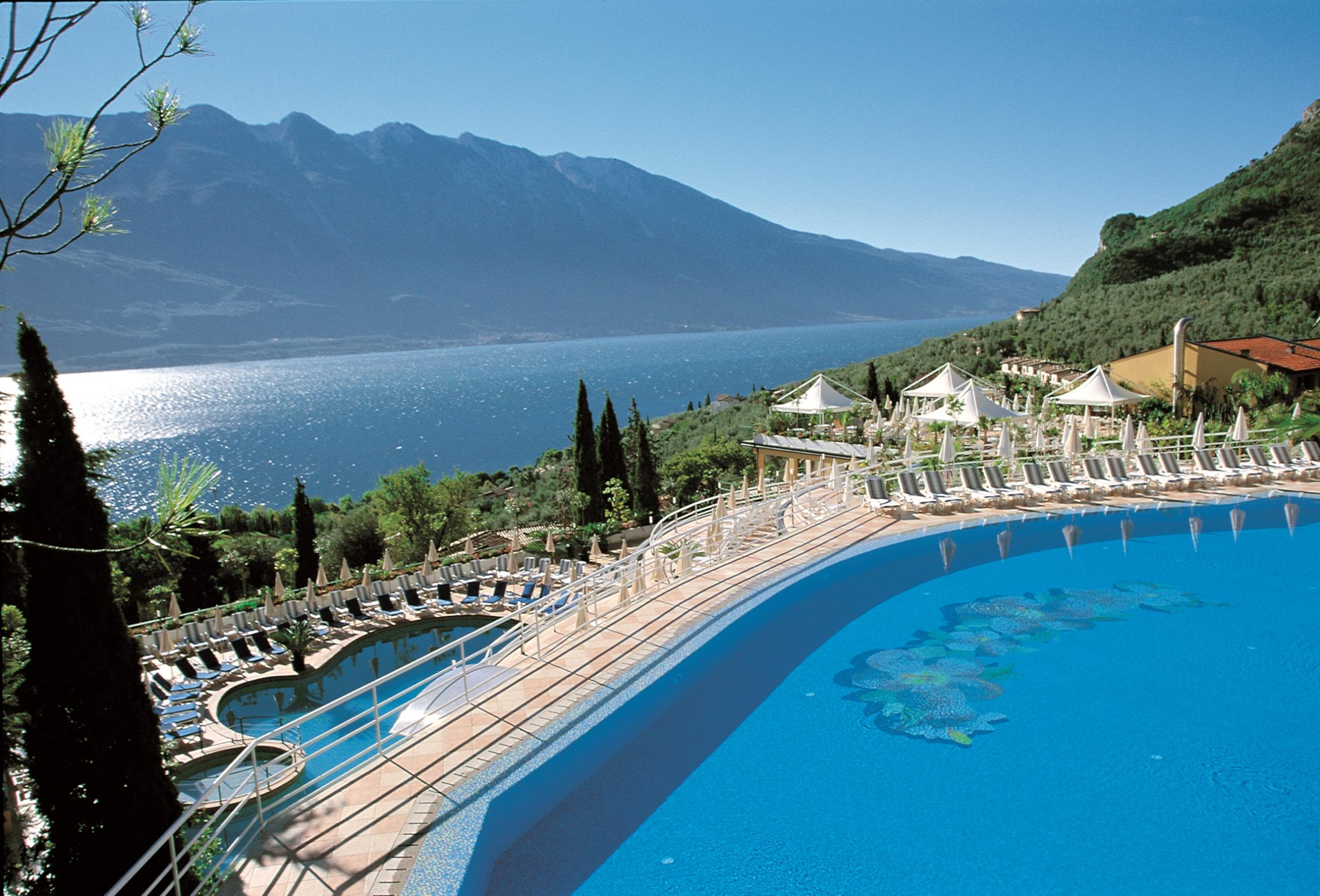 Hotel San Pietro Limone sul Garda Esterno foto