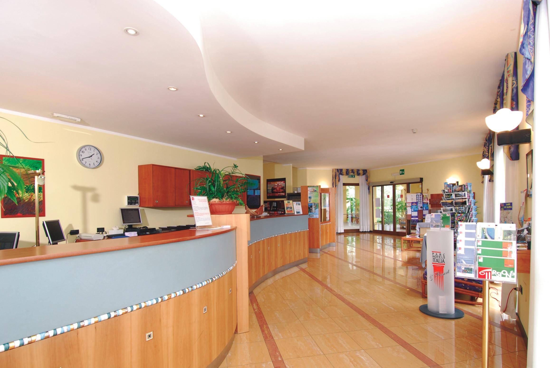 Hotel San Pietro Limone sul Garda Esterno foto