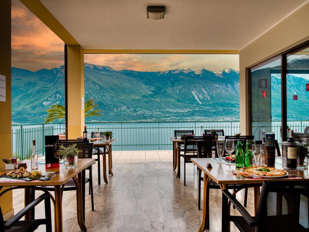 Hotel San Pietro Limone sul Garda Esterno foto